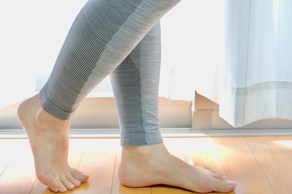 速筋を鍛えると、若返りホルモンが…足を鍛える3つの運動