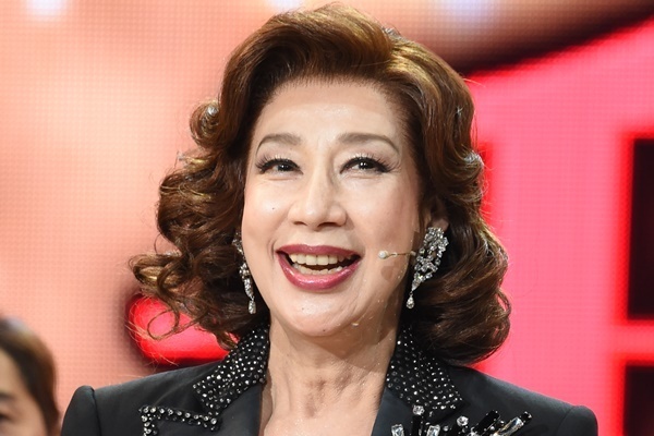 前田美波里・中尾ミエ 70歳超えての“空中ブランコ”に感動！
