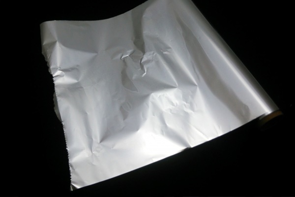 「アルミホイル指輪」をここに巻けば、体の不調抑えられるかも