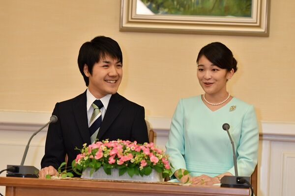 ’17年9月の婚約内定は、日本中が祝福した。（C）JMPA