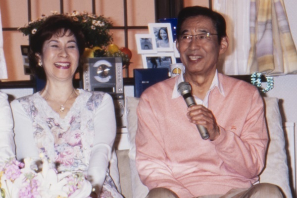 高島忠夫さん死去 寿美花代と夫婦で語っていた“うつとの闘い”
