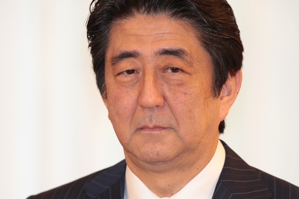 安倍首相 夫婦別姓で支離滅裂答弁の陰に9年前のトンデモ文書