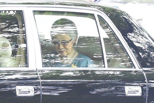 美智子さまが眞子さまと極秘面会 知人には「孫が心配」と吐露