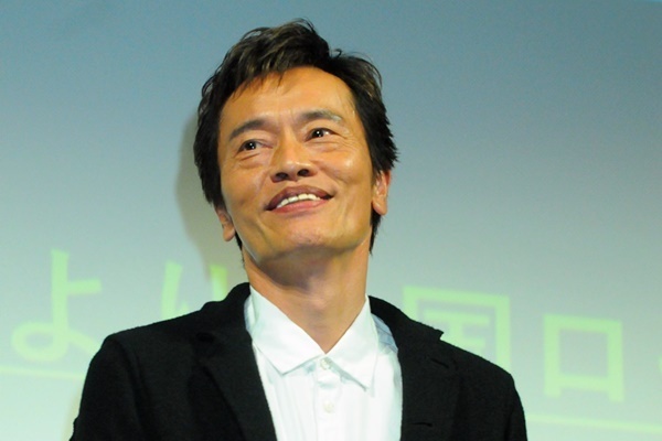 遠藤憲一　片寄涼太との“コワモテ”写真に「SPみたい」との声