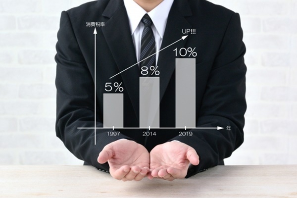 次は15％!? 安倍首相“10年間10％”は信用できない