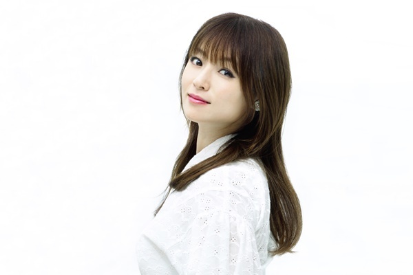 深田恭子 話題の泥棒スーツ姿は「恥ずかしいです（笑）」