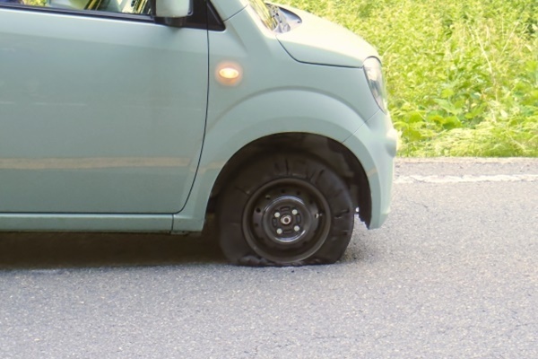 年会費4000円に見合ってる？ロードサービス「JAF」の疑問