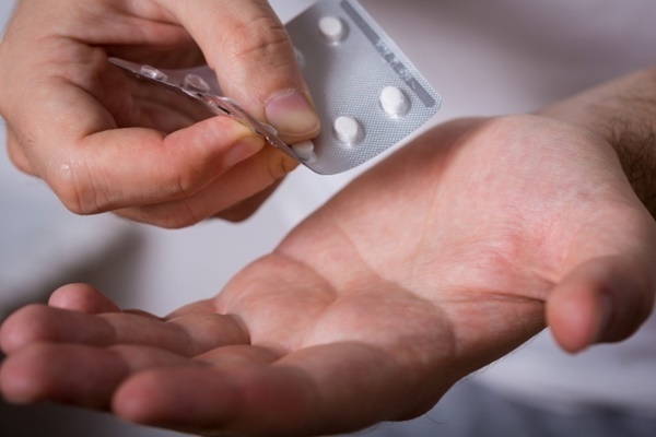 副作用で事故のリスクも…高齢者に睡眠薬“ムダ処方”の実態