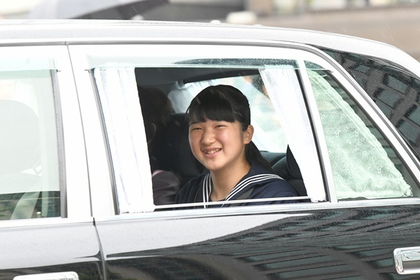 愛子さま 学習院大への進学決断！外部受験の説明会に出席せず