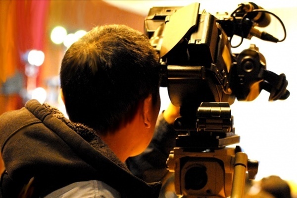 ワイドショーでミスが相次ぐ理由 パワハラ退職続出で人材難に