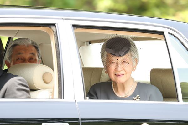 美智子さまはテレビの前で黙祷…雅子さま継がれた非戦の決意