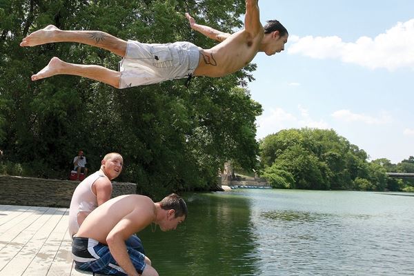 “脳食いアメーバ”に感染した10歳の少女が死去、米国