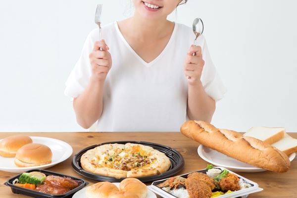 “爆食い”にやせ効果!?…話題の「チートデイ」って結局何？