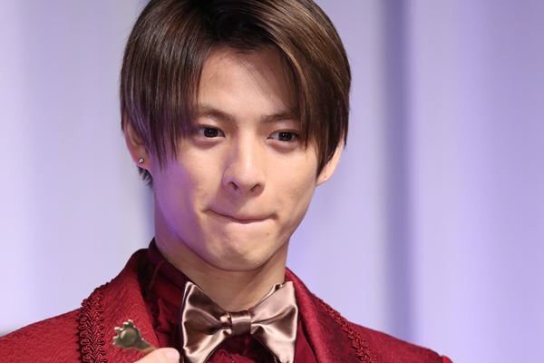 平野紫耀 クリスマスの思い出語る「5年連続変身ベルトを……」