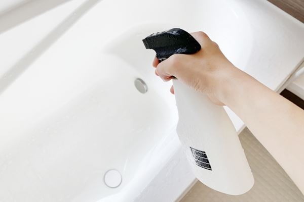 浴室は「スプレーして放置」が基本　場所別“中掃除”のコツ