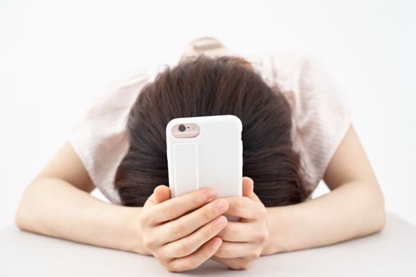 25％の商品に怪しいレビューが!?　通販サイトの「サクラ」実態