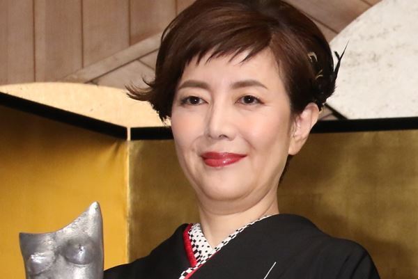戸田恵子 美の秘訣は「月1顔そり」…実年齢に驚きの声続々