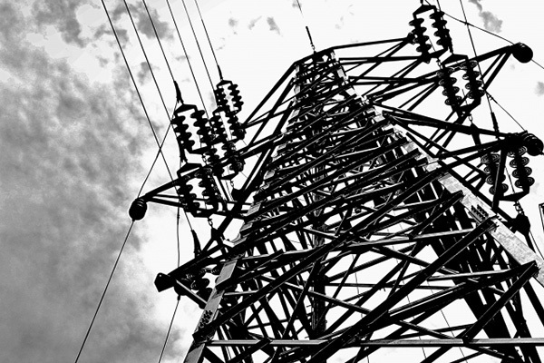 関西電力・八木会長が辞任拒む理由…前任者の退職金は10億円