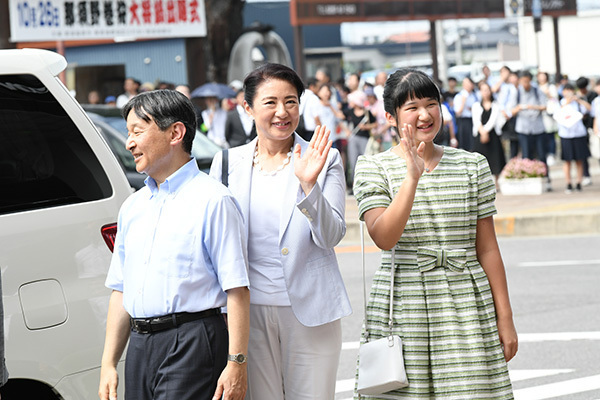 香山リカと坂東眞理子が語り合う「皇室のこれからの女性天皇」