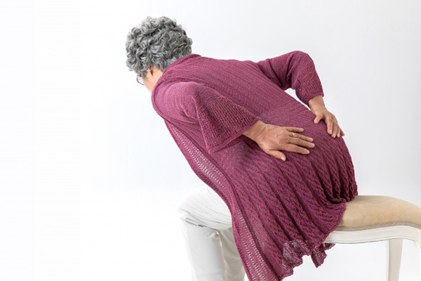 「よっこらしょ」は老化のサインにあらず！筋肉のサポートにも