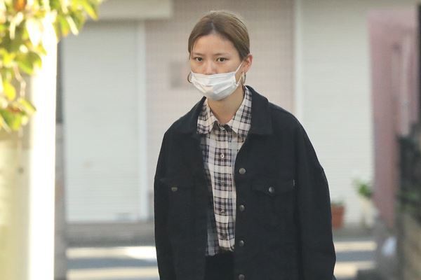 朝日奈央 美容師恋人と熱愛！新バラドル女王支える通い愛1年