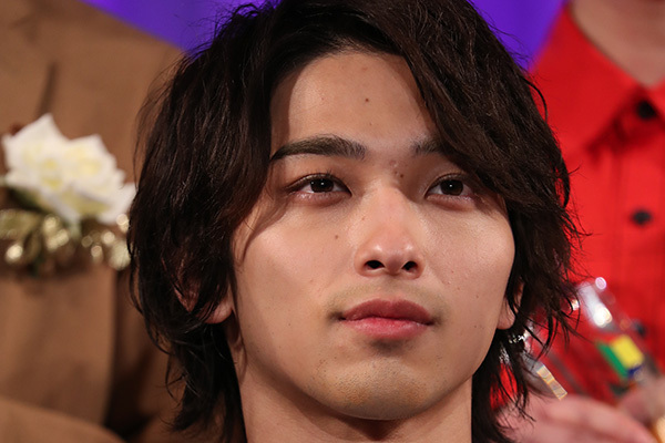 横浜流星 撮影現場で人気のワケ…桐谷健太も「惚れる」と絶賛