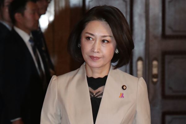 三原じゅん子議員 税金滞納の過去…実母と住む自宅が競売に！
