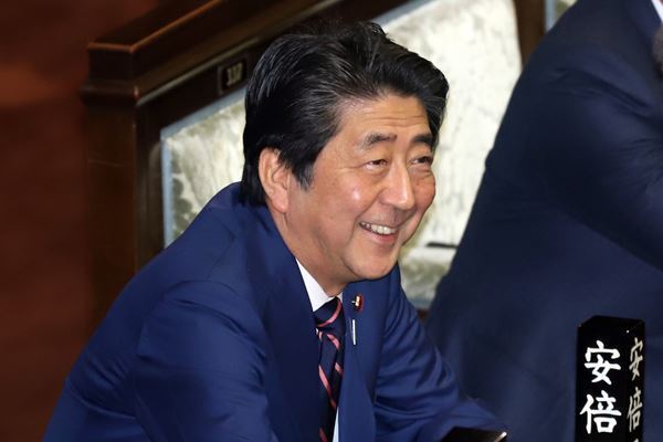 「桜を見る会名簿問題」内閣府のシュレッダー行方不明の過去