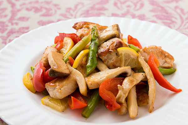 タンパク質不足が疲れの原因！「鶏むね肉料理」でおいしく改善