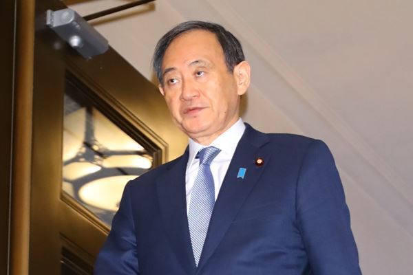 菅長官「反社定義ない」全国企業あ然とさせたトンデモ言い訳