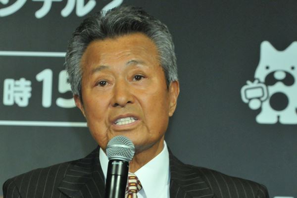 最後まで俳優だった梅宮辰夫さん 30針縫ってもステージ立った
