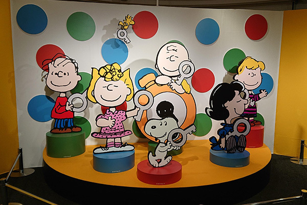 「スヌーピータイムカプセル展」へ、PEANUTSの世界を体感