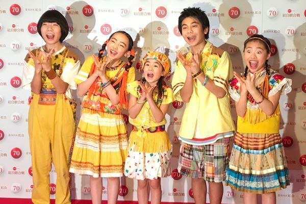 椎名林檎「パプリカ」に困惑…一斉ダンスで首傾げ考え込む