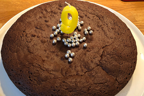 簡単チョコレートケーキ（辻仁成「ムスコ飯」第245飯レシピ）