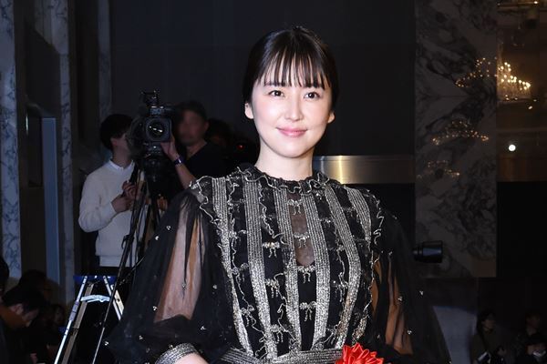 低迷フジ救う長澤まさみ無双 出演映画3作で興収130億円に