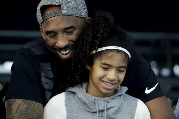 コービー・ブライアントさん事故死　ヘリ同乗者はスポーツ関係者