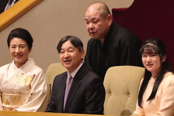 相撲ファンの愛子さま　朝青龍を「ダグワドルジ」とお呼びに