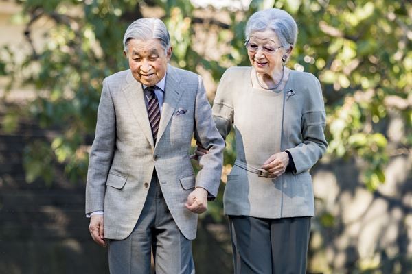 上皇陛下お倒れに…「美智子さまがいてよかった」と安堵の声