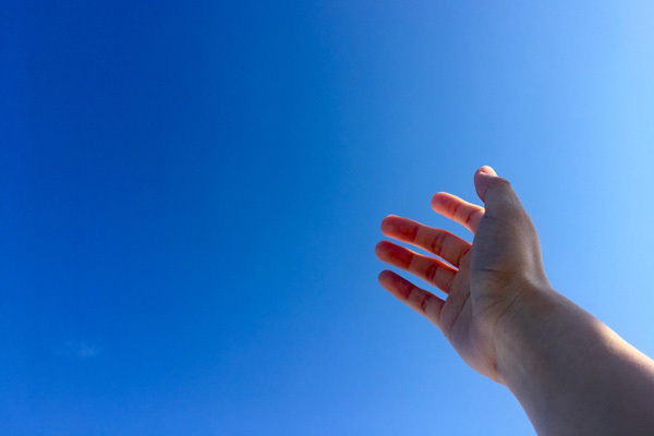 「紫外線にはメリットも」と専門医、1日30分の日光浴で免疫UP