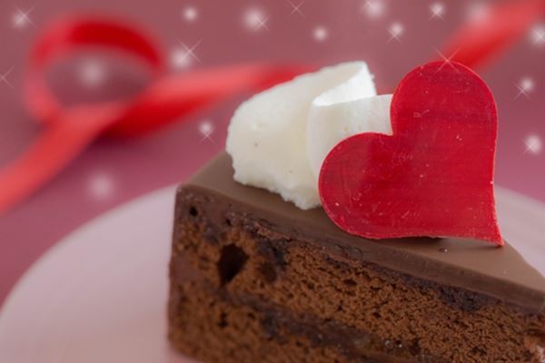 バレンタイン市場拡大の背景、脱義理チョコで自分用にシフト