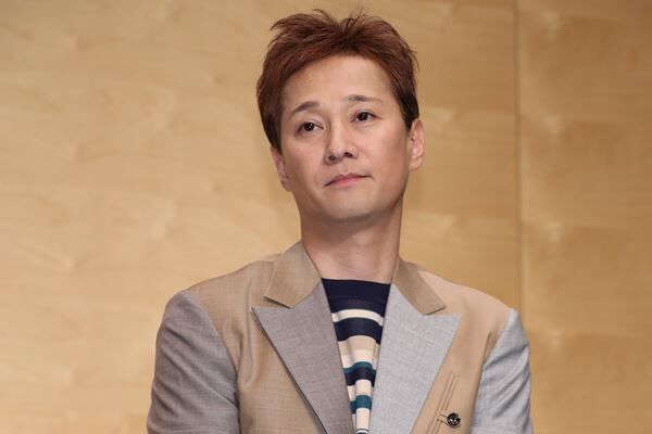 退所は笑顔で 中居正広の美学 森且行脱退時はユニホーム姿 年2月21日 ウーマンエキサイト 1 2