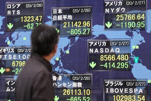 新型コロナで経済損失10兆円…専門家が語る“深刻な影響”