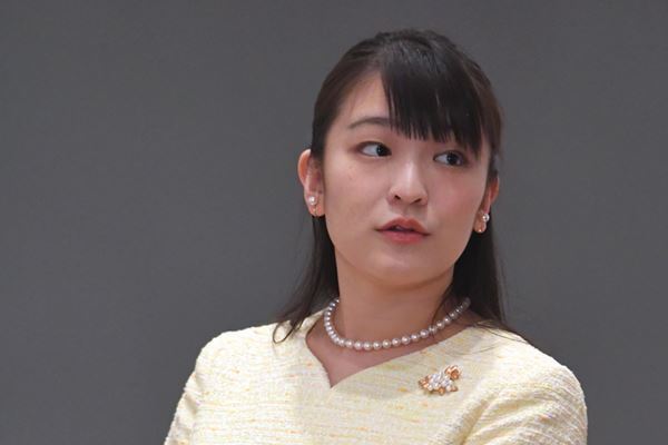 眞子さま“結婚宣言”も延期に…コロナショックの意外な余波