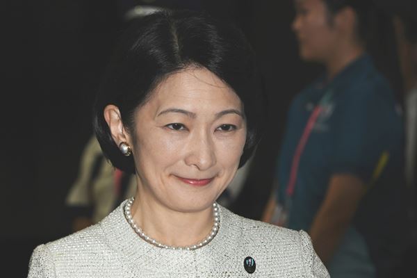 紀子さま 眞子さま説得再開…小室さんと破談へ最後の2カ月