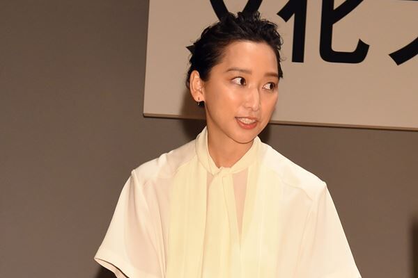 東出昌大 毎晩子供と会話 杏の健気さに 泣けてくる の声 年3月18日 ウーマンエキサイト 1 2