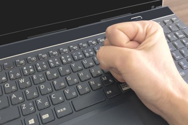 来日公演中止のSJ シウォンが日本語で「社会的距離」呼びかけ