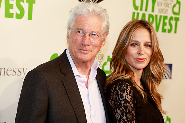 70歳リチャード・ギア 33歳年下妻との間に男の子が誕生