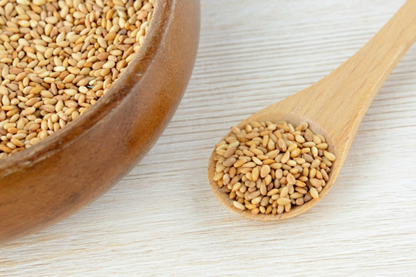 ふりかけ感覚で食べられる！医師が語る“抗酸化ごま”の作り方