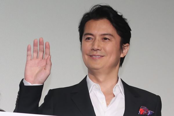 福山雅治 30年で日給8000円から“8000万CM男”への進化