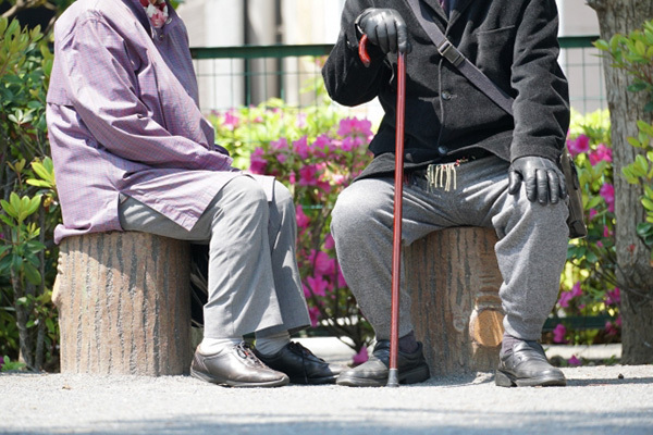 別居するよりも…介護施設には夫婦で入った方が安い場合も